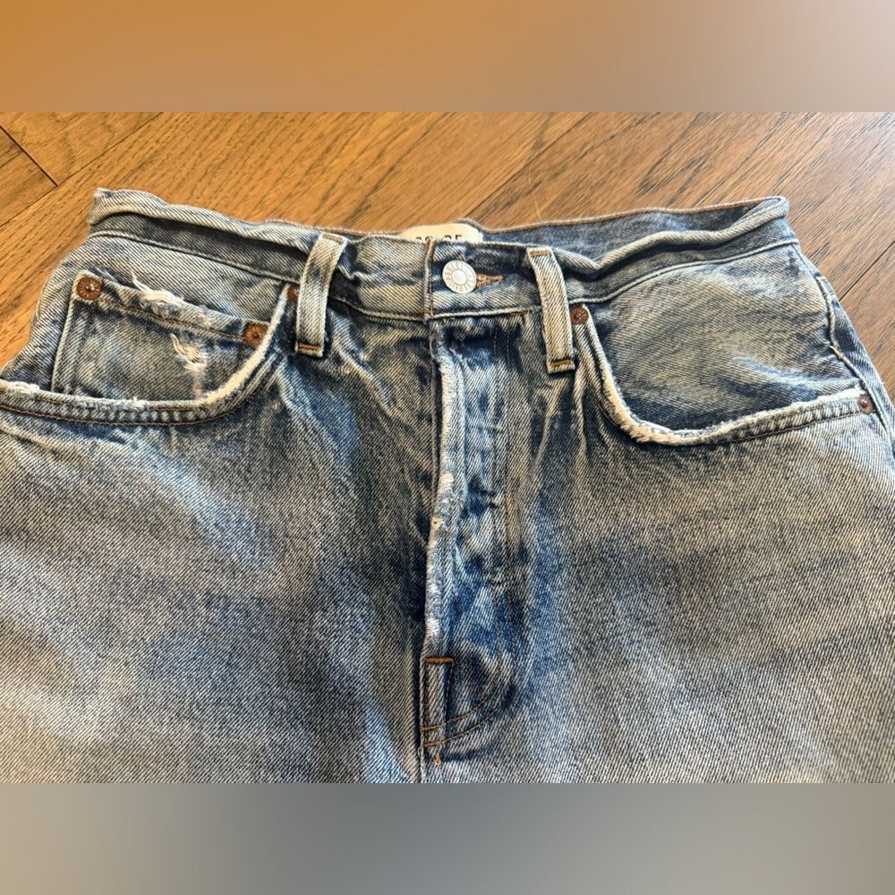 Agolde Riley High Rise Shorts 4.5" - Picture 7 of 8